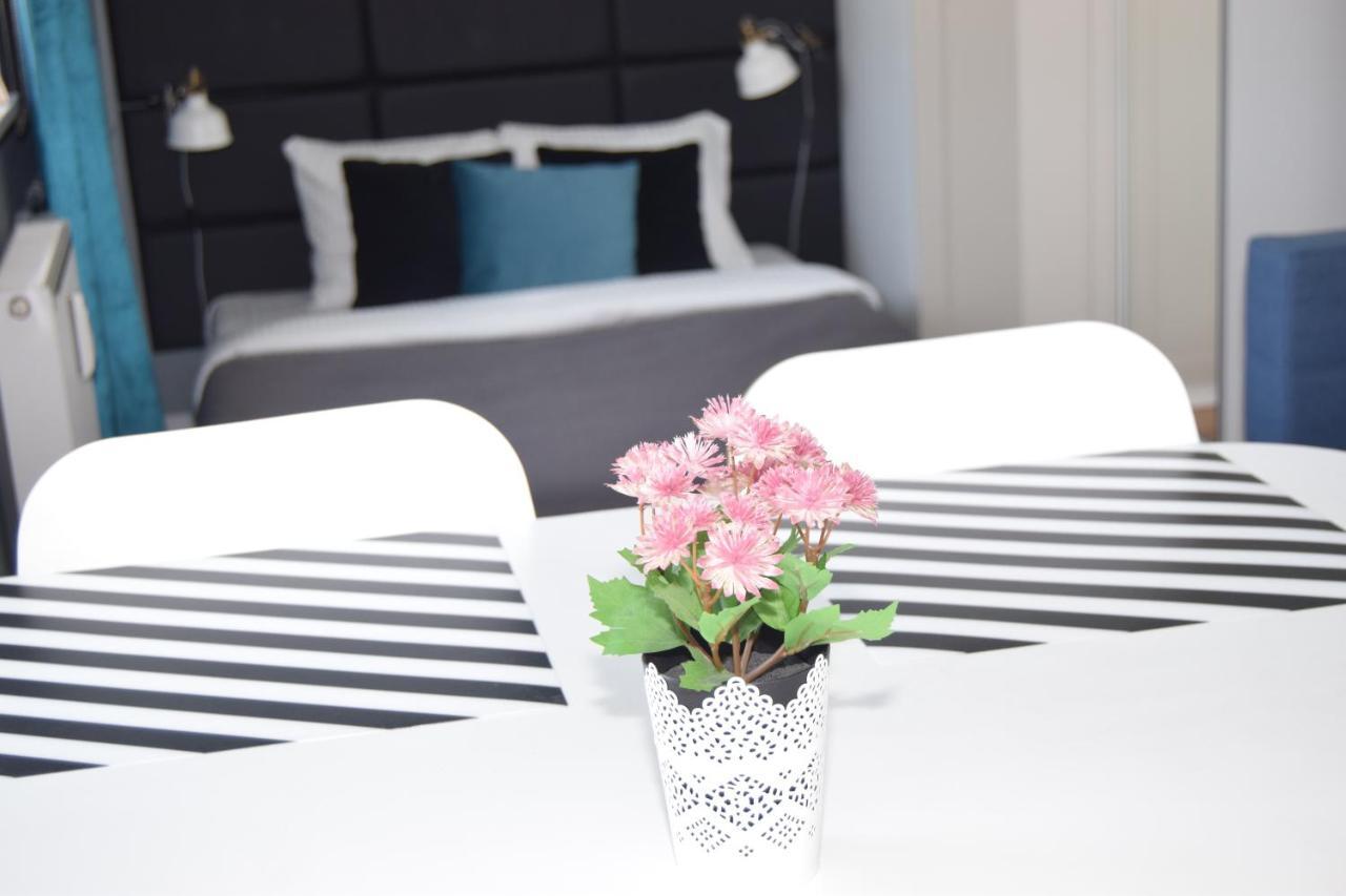 Be My Guest - Hoza Studio - Pkin Super Centrum Metro Wi-Fi Breakfast ワルシャワ エクステリア 写真